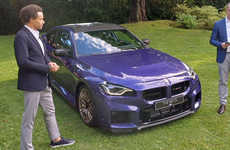 BMW M2 CS revealed with 523bhp, mean stance…
