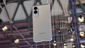 Samsung Galaxy S25 Edge vs. Galaxy S25 Ultra:…
