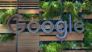 Google’s new compact Gemini Live overlay is getting…
