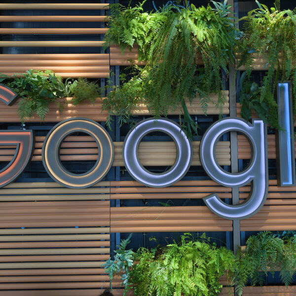 Google’s new compact Gemini Live overlay is getting better