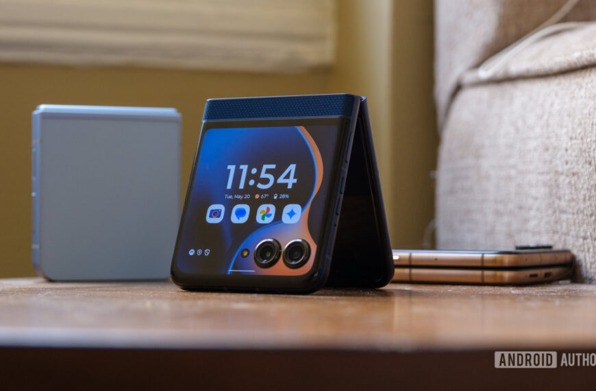 I think Motorola’s Razr is the perfect first-time…