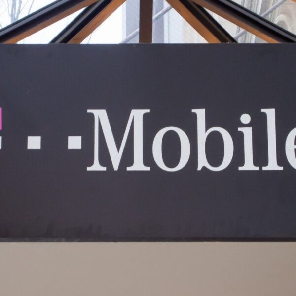 ಸ್ಯಾಮ್‌ಸಂಗ್, ಮೊಟೊರೊಲಾ ಟಿ-ಮೊಬೈಲ್ ಬಳಕೆದಾರರು ಟಿ-ಉಪಗ್ರಹ ಸೇವೆಗಾಗಿ ಎಂಎಂಎಸ್ ಪಠ್ಯ&hellip;