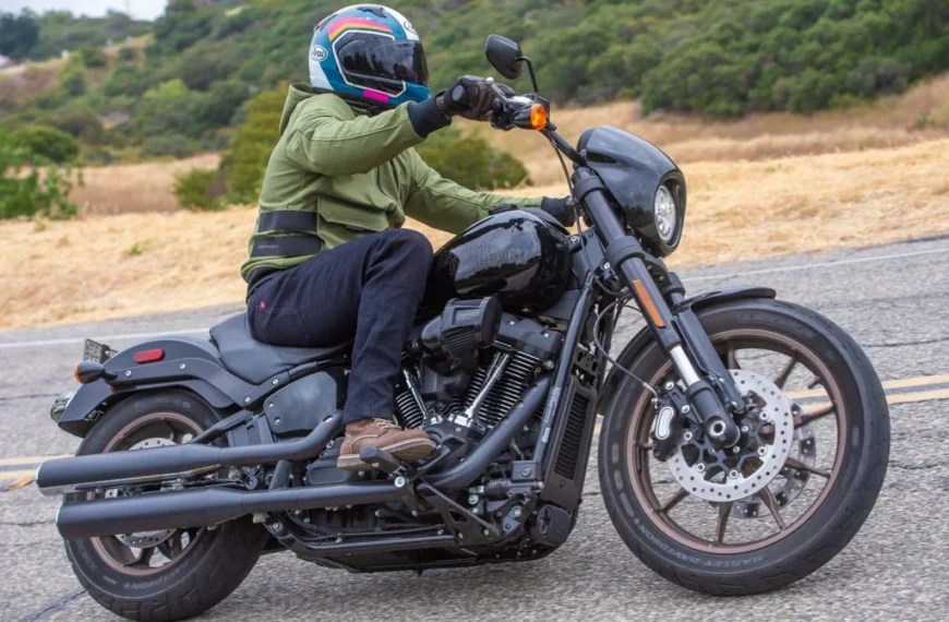 Best Riding Pants with Extra Storage Options