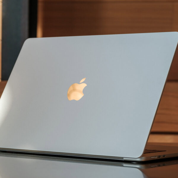 Deal: 15-inch Apple MacBook Air M4 plummets to record-low price!
