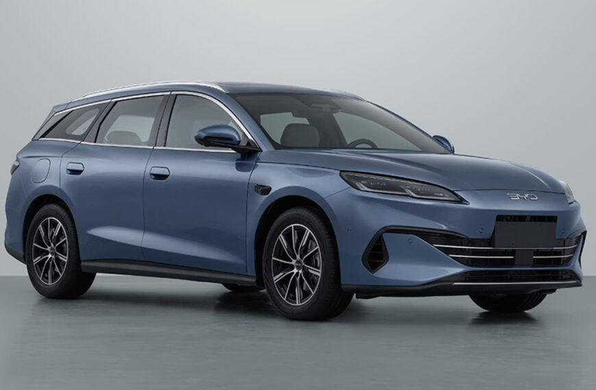 BYD Seal 06: plug-in hybrid bound for UK as saloon and estate