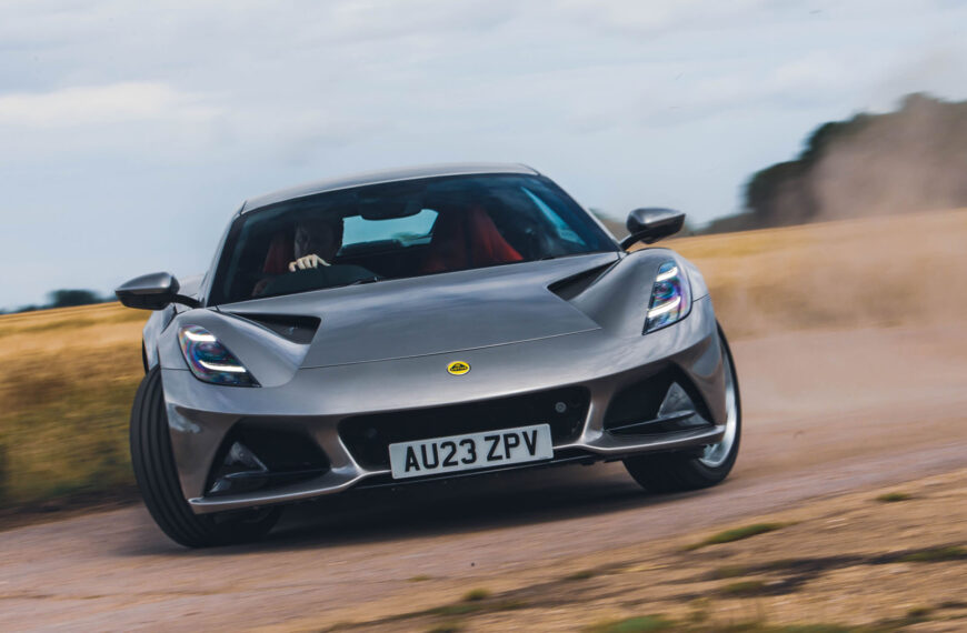 ಲೋಟಸ್ ಎಮಿರಾ ಹೆಚ್ಚು ಪ್ರಬಲವಾದ ವಿ 8 ಗಾಗಿ ವಿ 6 ಅನ್ನು ವಿನಿಮಯ ಮಾಡಿಕೊಳ್ಳಬಹುದು