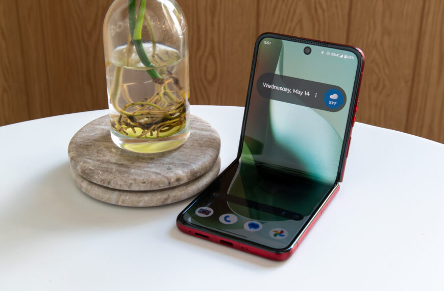 ಬೆಸ್ಟ್ ಬೈನ ಮೋಟೋ ರ z ್ರ್ ಅಲ್ಟ್ರಾ ಡೀಲ್ ಉಚಿತ ಕೀಬೋರ್ಡ್ ಪ್ರಕರಣವನ್ನು ಒಳಗೊಂಡಿದೆ ಮತ್ತು ಟ್ರೇಡ್-ಇನ್ ಮತ್ತು ಸಕ್ರಿಯಗೊಳಿಸುವಿಕೆಯೊಂದಿಗೆ $ 700 ರವರೆಗೆ ಇದೆ