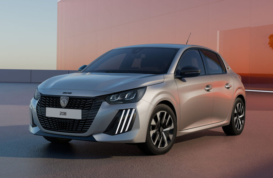 ಬಟ್ಟೆ ಆಸನಗಳು ಮತ್ತು ಉಕ್ಕಿನ ಚಕ್ರಗಳು ಪಿಯುಗಿಯೊ 208 ರ ಬೆಲೆಯನ್ನು k 20 ಕೆ ಗೆ ಕತ್ತರಿಸುತ್ತವೆ