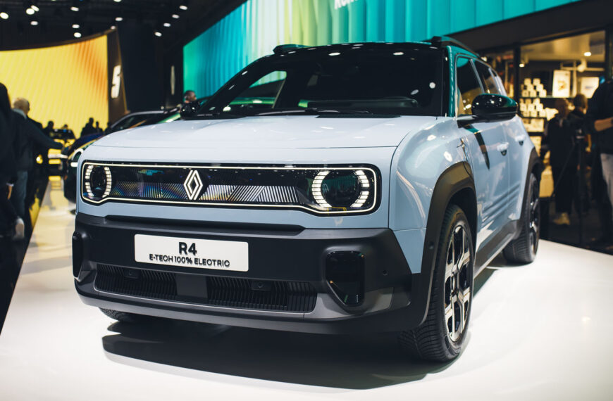 New Renault 4 undercuts Mini and Fiat rivals…