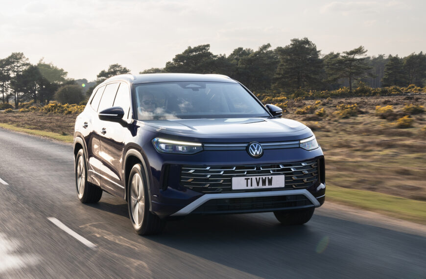 Volkswagen Tayron Review 2025, Price &…