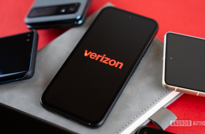 That nearby Verizon store has a freebie bag with your name on it