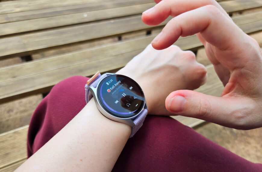 The best Android smartwatch today is $100 off. This is why you should and shouldn’t wait to buy it