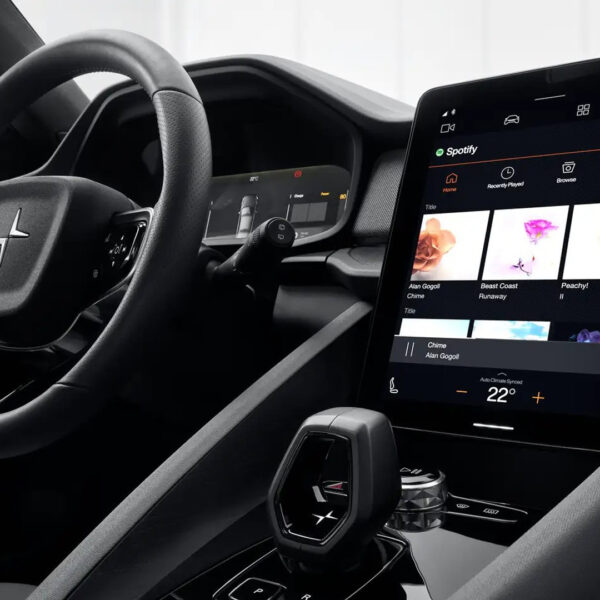 Android Automotive now lets apps show your food order status and more on your car’s home screen