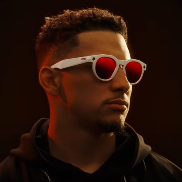 Mbappé and Mahomes promote new Oakley Meta smart glasses