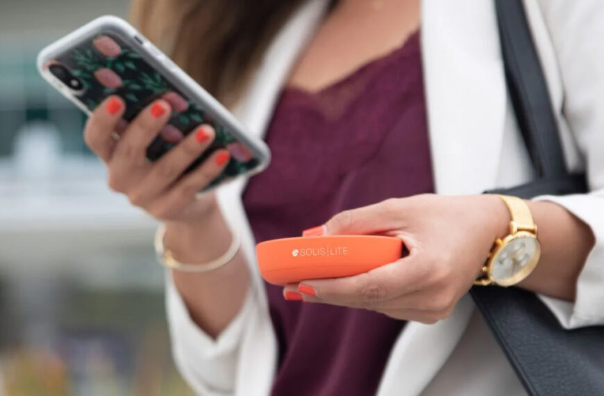 Save 15% on this SIMO Solis Lite hotspot, get 1GB monthly for free