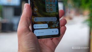 Gemini UI update with Google hues spotted in…