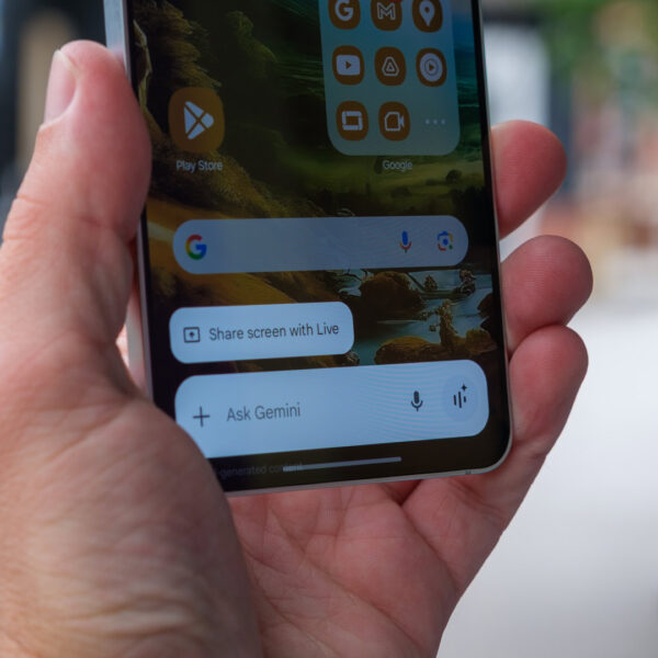 Gemini UI update with Google hues spotted in teardown