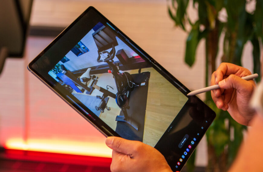 Hurry! This HUGE Samsung tablet just scored a $200 discount at Best Buy