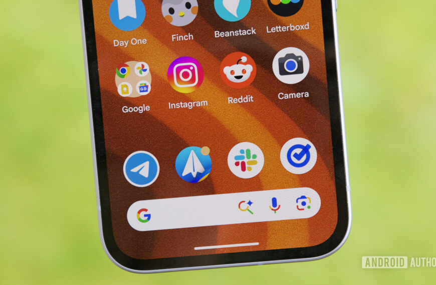 Google changed the search bar on my Pixel home screen. I hate it