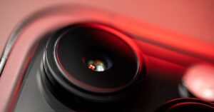 The hacked iPhone camera Apple built to shoot…