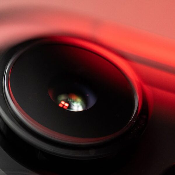 The hacked iPhone camera Apple built to shoot race scenes for F1