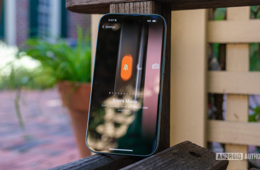 Yet another Android brand is copying the iPhone’s Action button