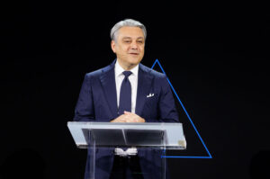 BREAKING: Renault Group boss Luca de Meo steps…