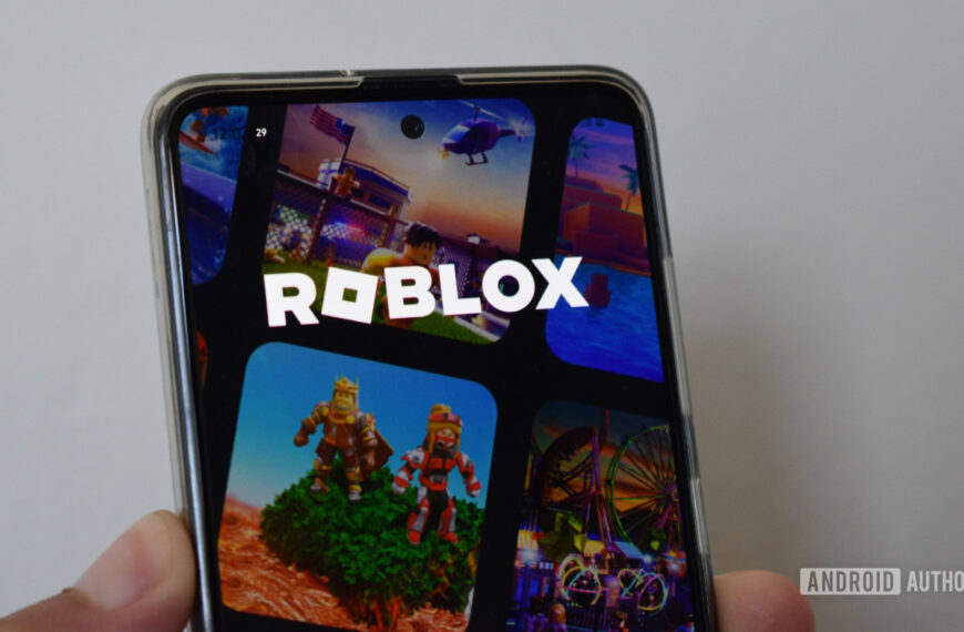 Google is teaming up with Roblox for a new Play Points experience