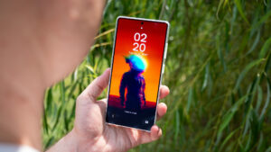 Samsung Galaxy S25 Ultra display review: Brilliant, unique,…