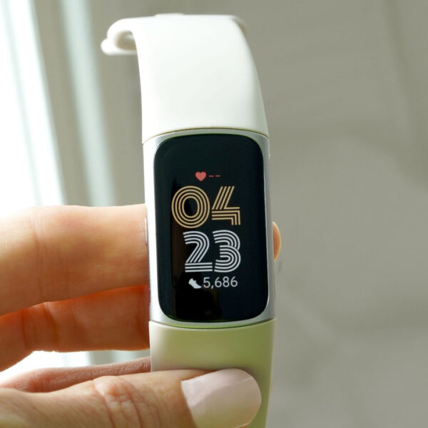 ಫಿಟ್‌ಬಿಟ್ ಚಾರ್ಜ್ 6 ಹೊಸ ವಾಚ್ ಮುಖಗಳನ್ನು ಪಡೆಯುತ್ತದೆ, ಒಂದು&hellip;