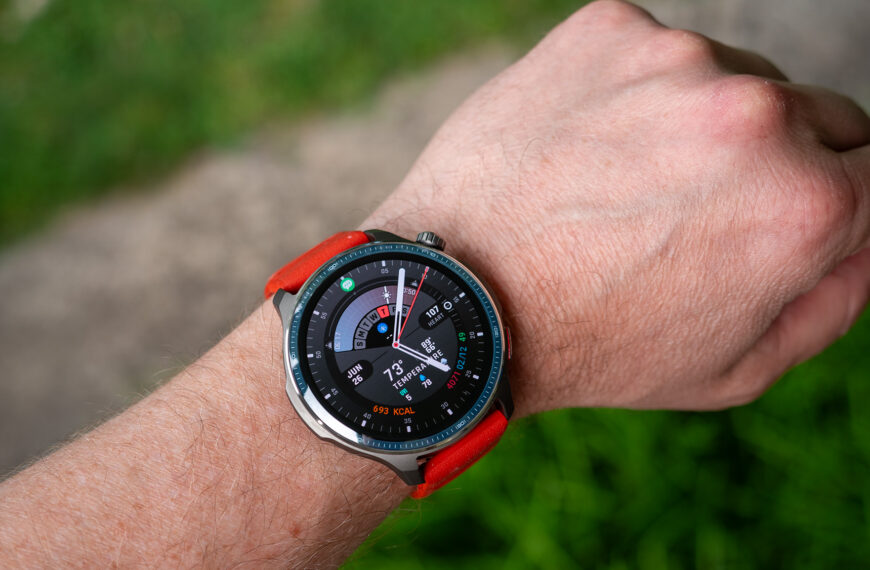 This workout-focused smartwatch makes my Pixel Watch feel like a toy