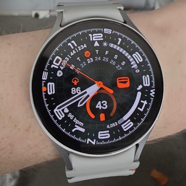 ಹಳೆಯ ಕೈಗಡಿಯಾರಗಳಲ್ಲಿ ಗ್ಯಾಲಕ್ಸಿ ವಾಚ್ ಅಲ್ಟ್ರಾ-ಎಕ್ಸ್ಕ್ಲೂಸಿವ್ ಮುಖಗಳನ್ನು ಹೇಗೆ ಸ್ಥಾಪಿಸುವುದು