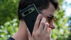 ಗೂಗಲ್ ಫೋನ್ ಅಭಿವ್ಯಕ್ತಿ ನವೀಕರಣಗಳು ಈಗ ಹೊರಹೊಮ್ಮುತ್ತಿವೆ