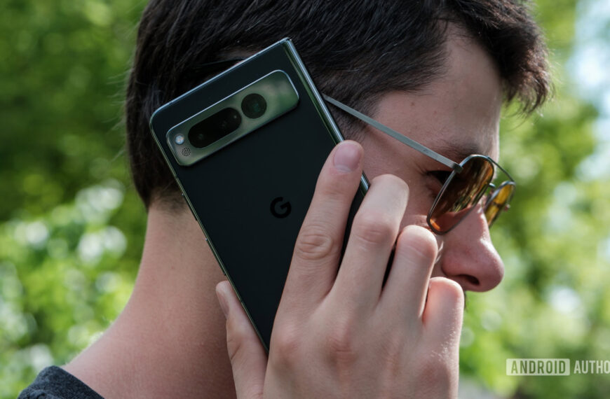 ಗೂಗಲ್ ಫೋನ್ ಅಭಿವ್ಯಕ್ತಿ ನವೀಕರಣಗಳು ಈಗ ಹೊರಹೊಮ್ಮುತ್ತಿವೆ