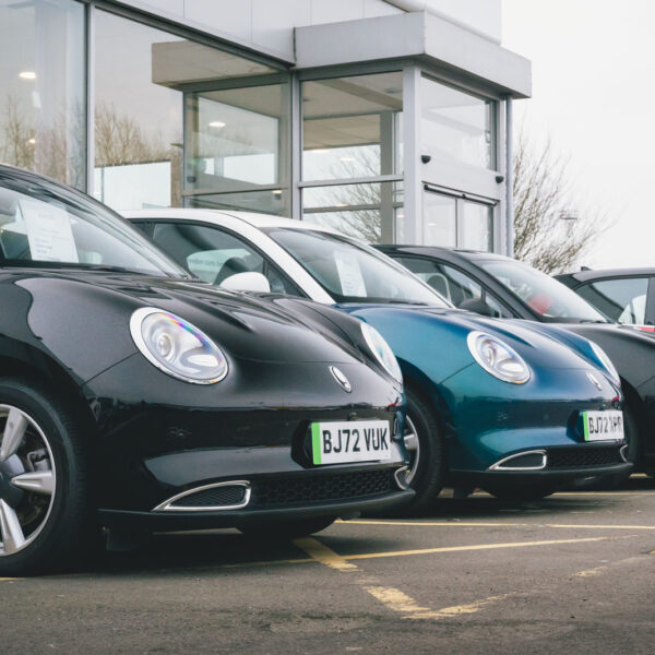 ತಯಾರಕರ ರಿಯಾಯಿತಿಗಳಿಗೆ ಹೋಲಿಸಿದರೆ ಹೊಸ ಇವಿ ಅನುದಾನ