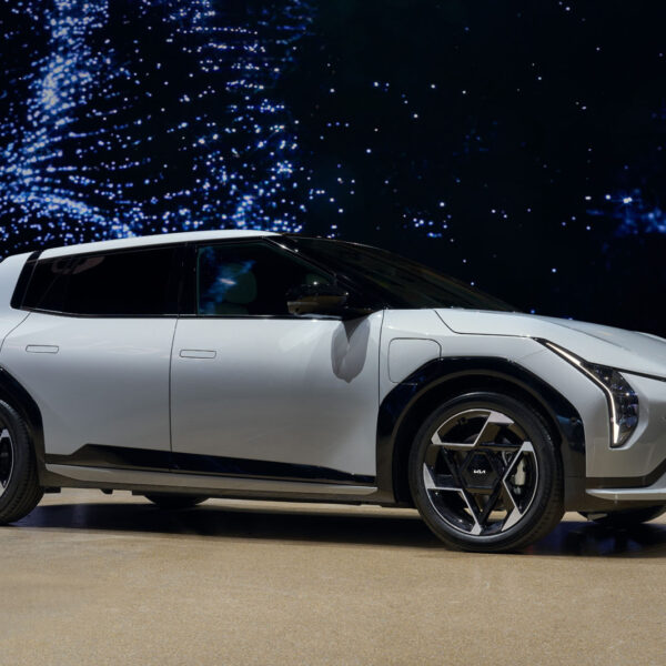 New Kia EV4 hatchback brings 388-mile range for £37,695