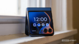 The Motorola Razr 2026 just leaked with vibrant&hellip;