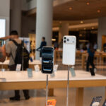 iPhone 17 Pro faces “Scratchgate” as early buyers report damage