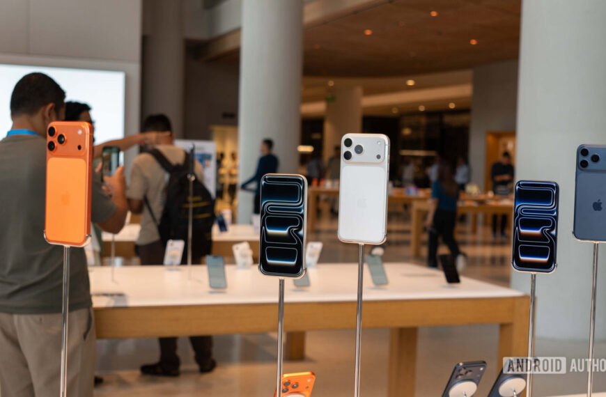 iPhone 17 Pro faces “Scratchgate” as early buyers…