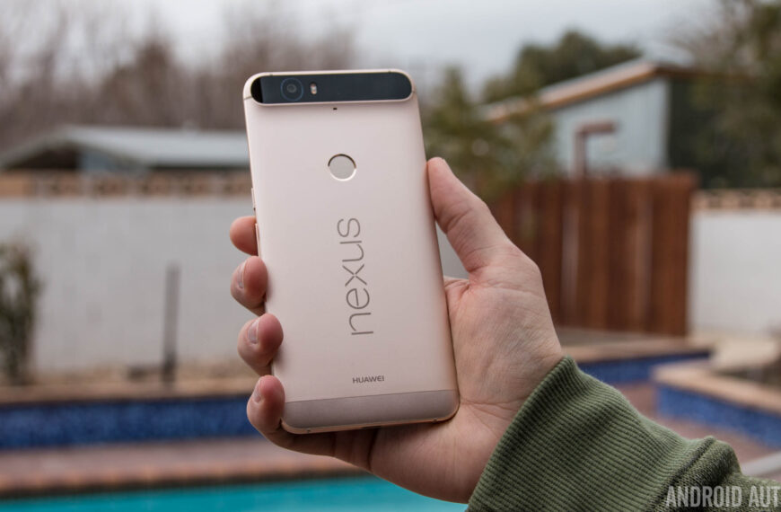 After a decade of reviewing phones, I really miss metal backs