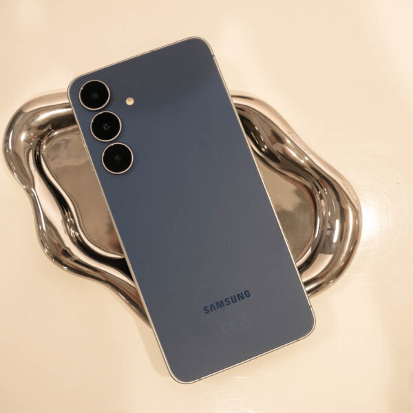 The Samsung Galaxy S25 FE is at a record-low price!