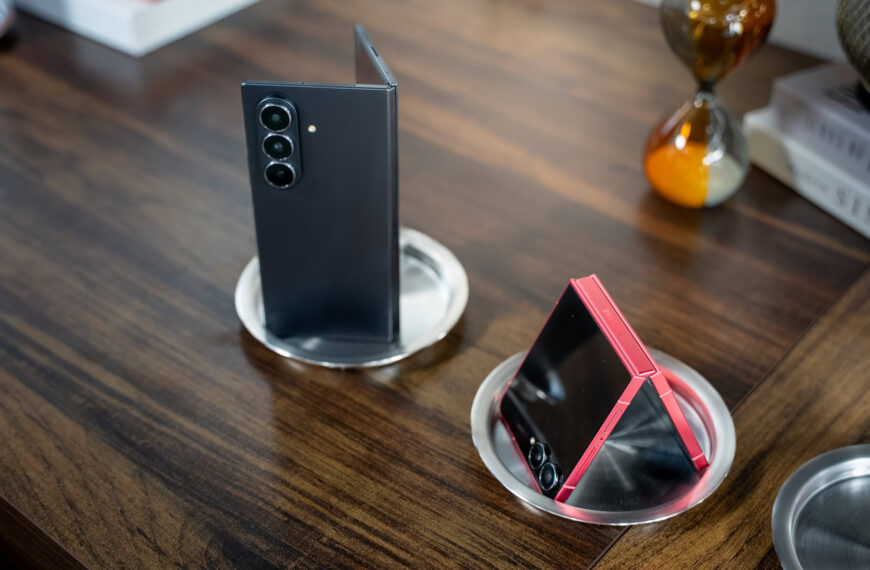 ಗ್ಯಾಲಕ್ಸಿ Z ಡ್ ಪಟ್ಟು 7 ಮತ್ತು ಫ್ಲಿಪ್ 7…