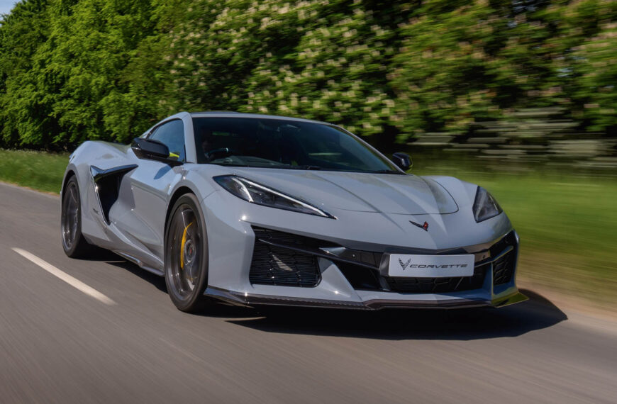Tested: 2025 Chevrolet Corvette E-Ray&hellip;