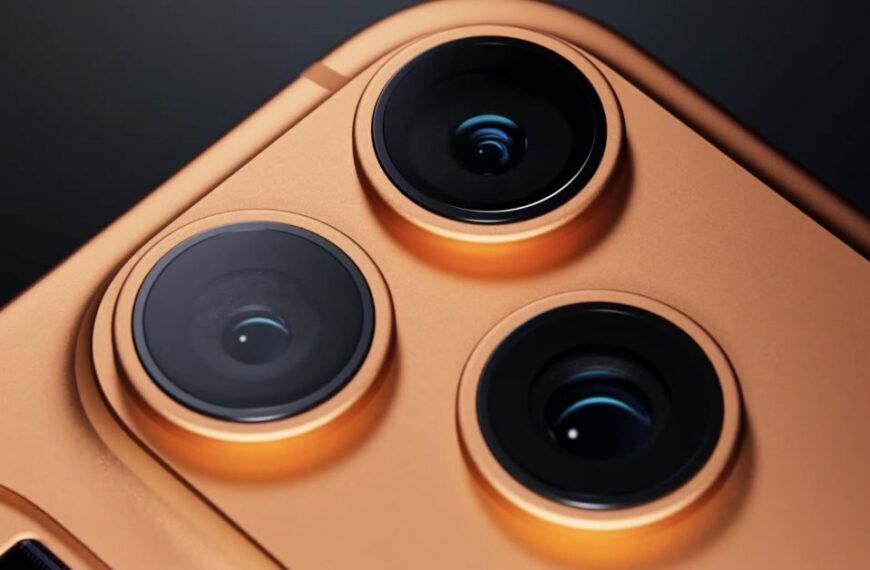 Photographer Tyler Stalman reviews the new iPhone cameras