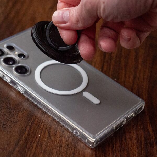 We asked, you answered: Not having built-in Qi2 magnets on the Galaxy S26 would be a dealbreaker for many, but not everyone cares