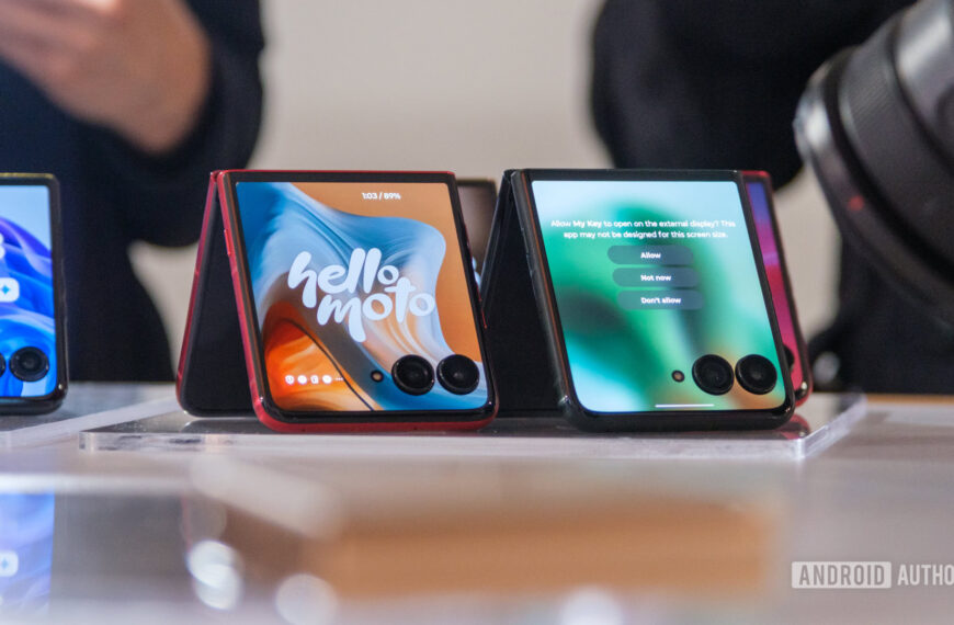 Why you should buy a 2025 Razr now