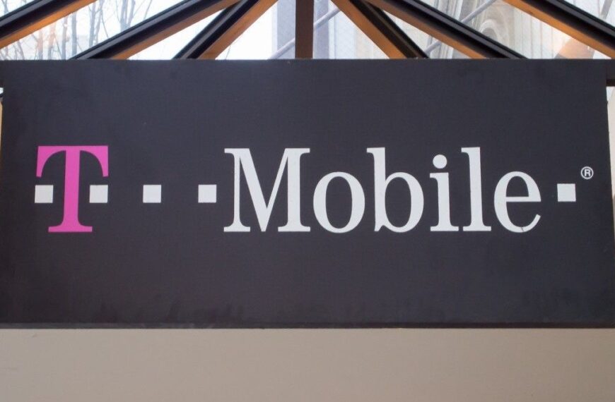 T-Mobile put AI ‘natively’ in its network, and there’s a beta for ‘Live Translation’