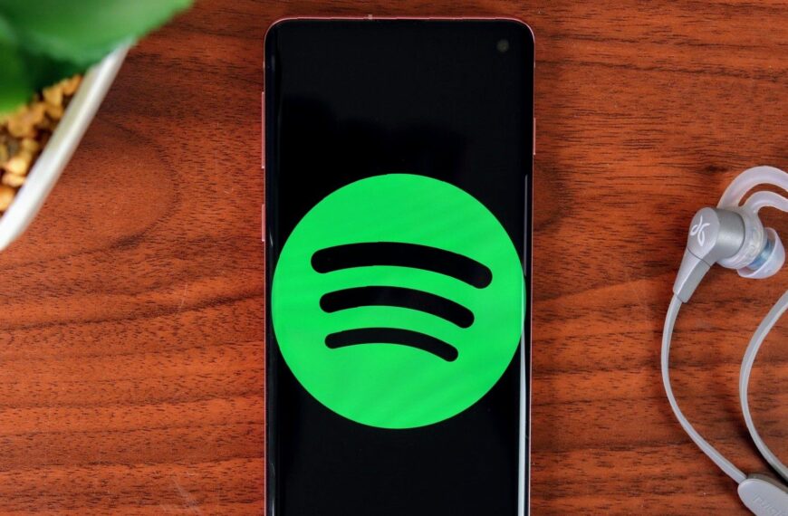 Spotify on Wear OS just got a big redesign that makes it much easier to use