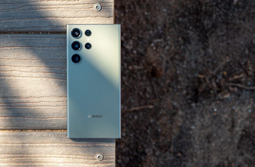 Samsung yanks One UI 8 from…