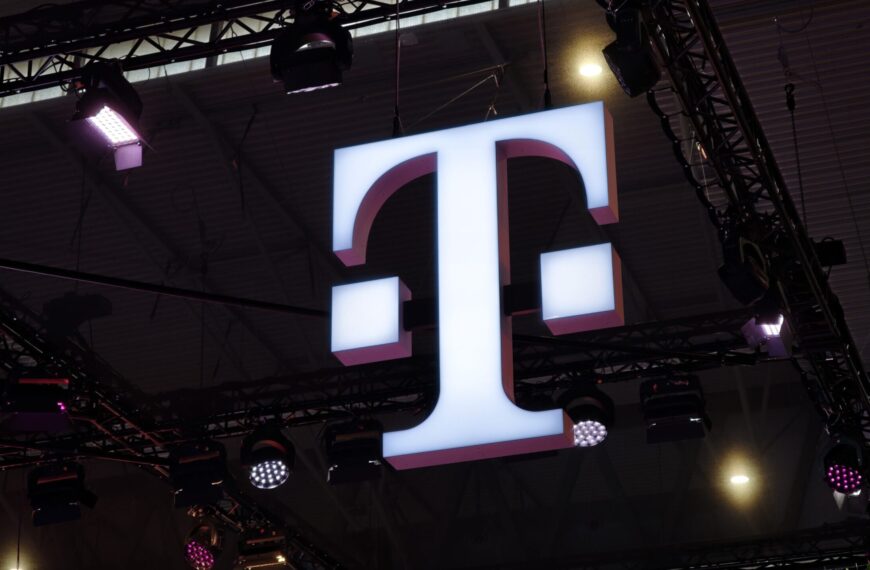 T-Mobile’s unlimited Google Photos storage perk is officially…